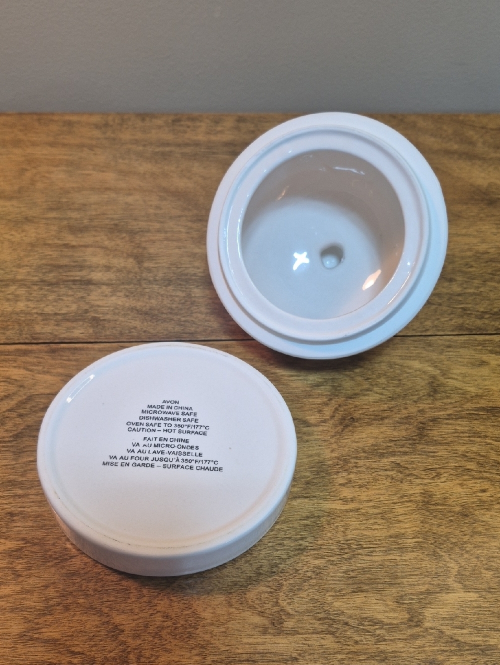 AVON Ceramic Garlic Baker Bakeware/Garlic Storage/Kitchen Decor - Picture 8 of 12